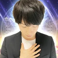 煌月（こうづき）先生