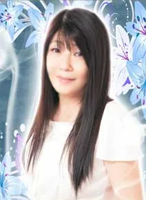 月村天音（ツキムラアマネ）先生